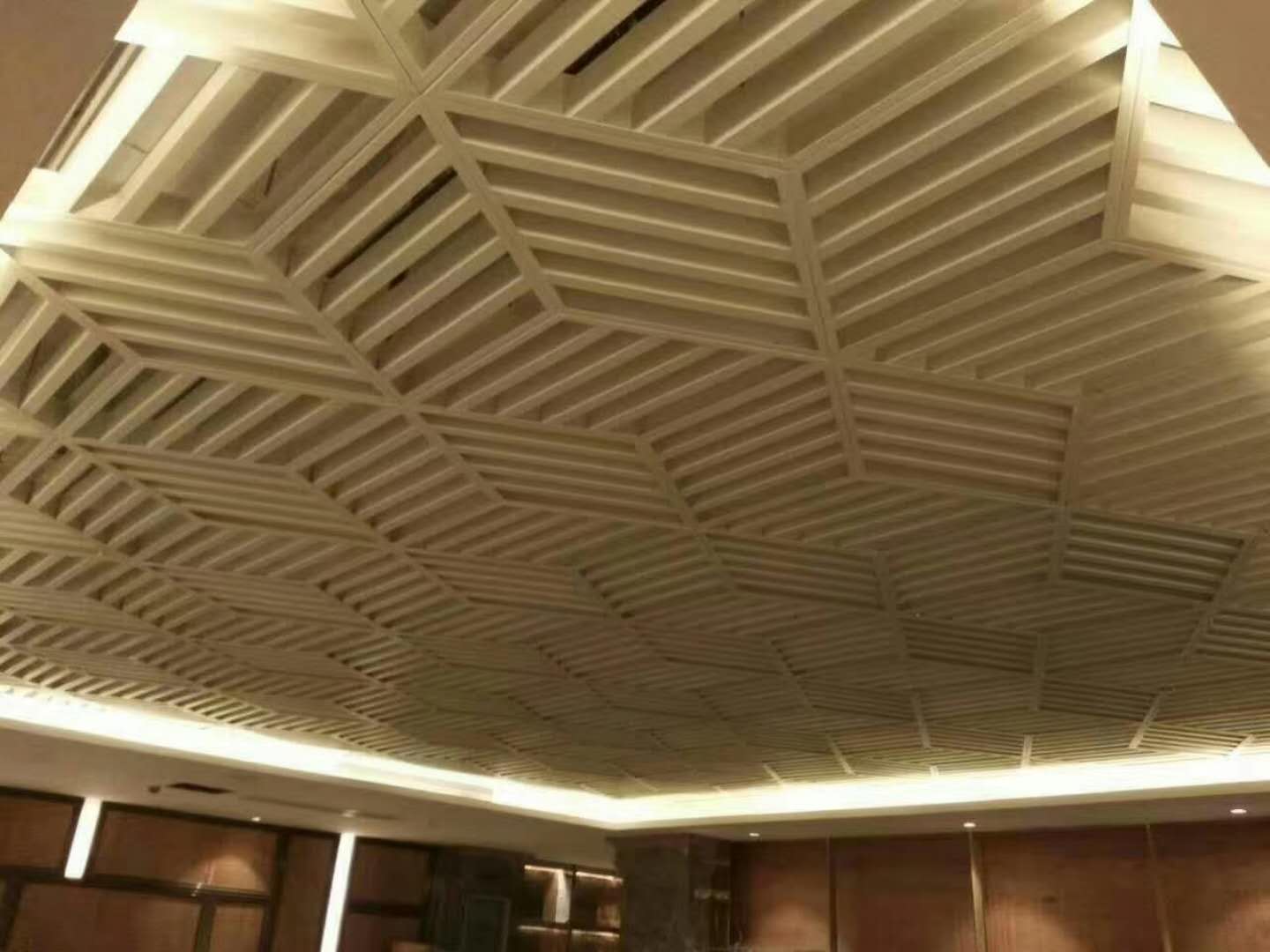 氟碳铝单板用于室内浪费吗?